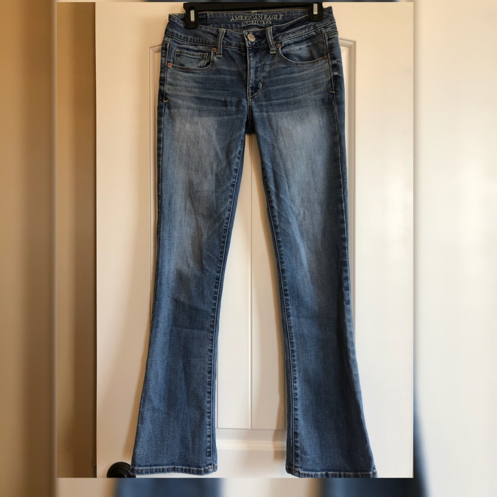 American Eagle Jeans. Skinny Kick. Size 4 regular